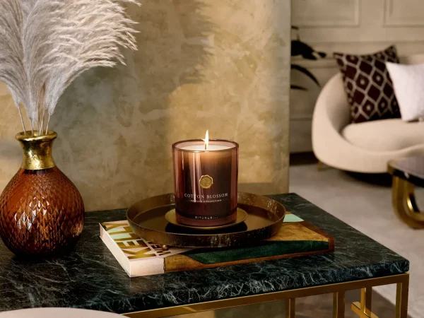 Eksklusive Duftlys^Rituals Cotton Blossom Scented Candle