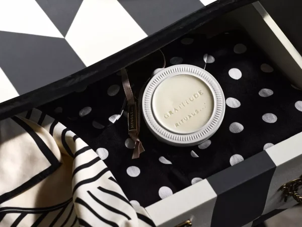 Vaskemiddel^Rituals Gratitude Wardrobe Fragrance