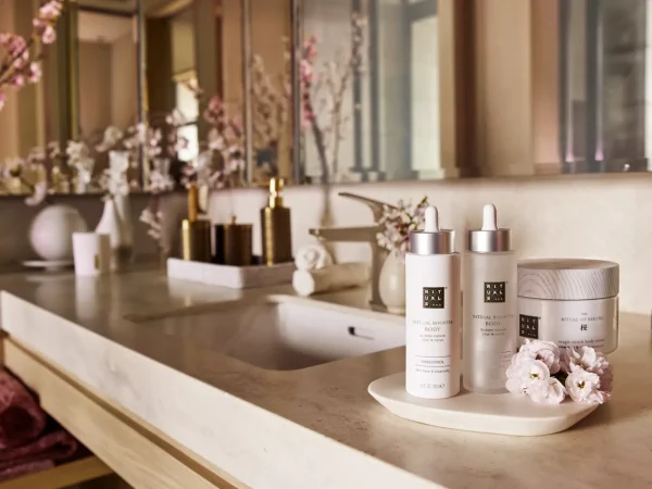 Kroppskrem Og Oljer^Rituals Hyaluronic Acid Natural Booster - Body