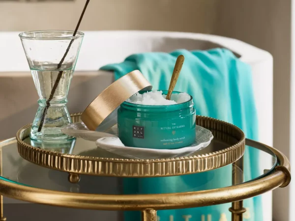 Kroppsskrubber^Rituals Salt Body Scrub