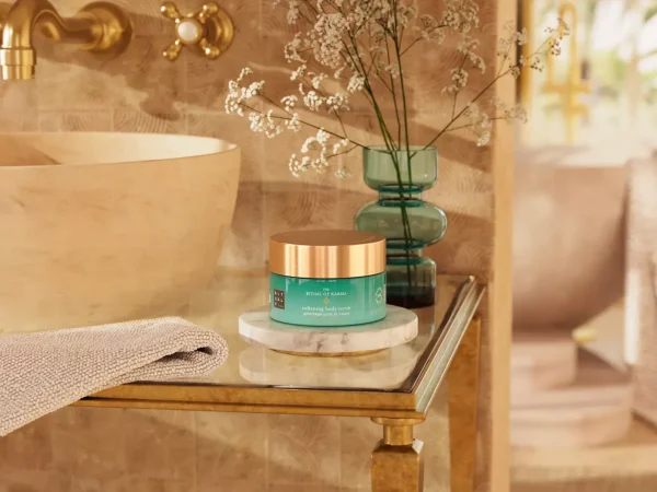 Kroppsskrubber^Rituals Salt Body Scrub